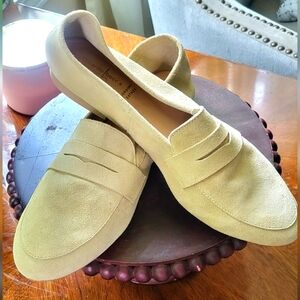 Riccardo Boccia Women's Cream Loafers